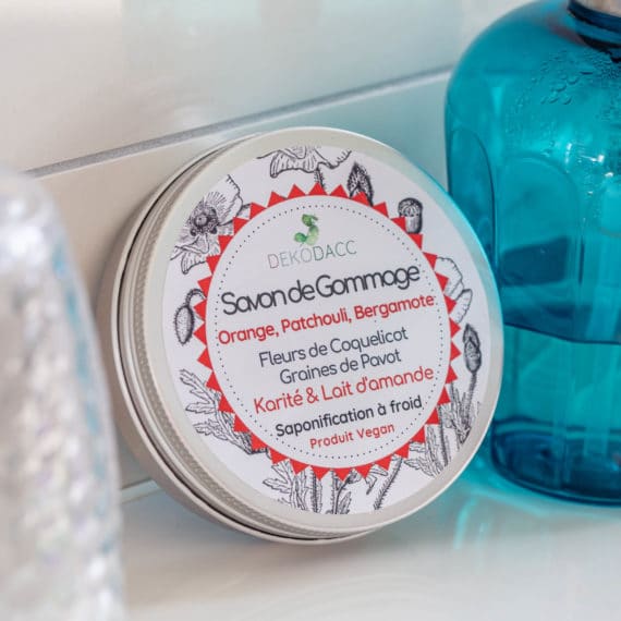 Savon de gommage au coquelicot vegan