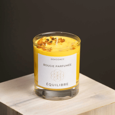 bougie jaune joie