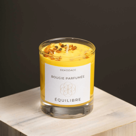 bougie jaune joie